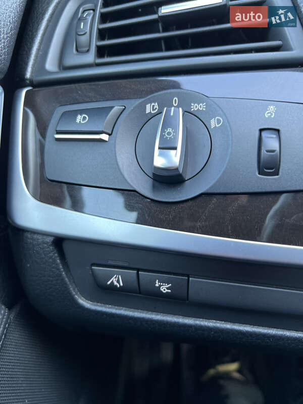 Седан BMW 5 Series 2013 в Львові