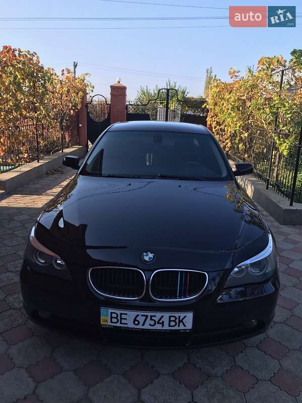 BMW 5 Series 2004