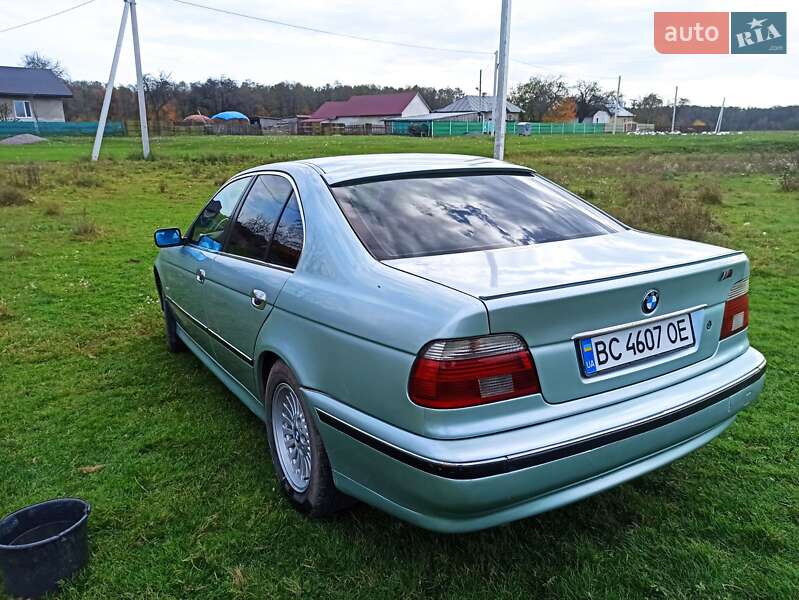 Седан BMW 5 Series 1999 в Каменке-Бугской