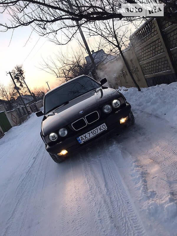 Седан BMW 5 Series 1995 в Харькове