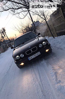 Седан BMW 5 Series 1995 в Харкові