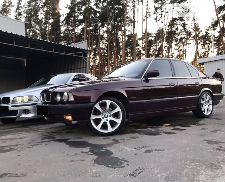 Седан BMW 5 Series 1995 в Харькове
