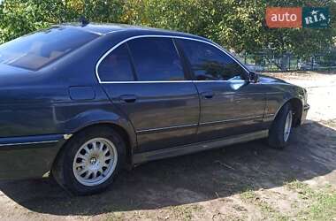 Седан BMW 5 Series 1999 в 
