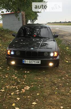Седан BMW 5 Series 1990 в Кропивницком