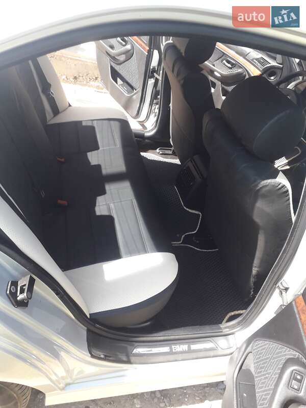 Седан BMW 5 Series 2000 в Иршаве