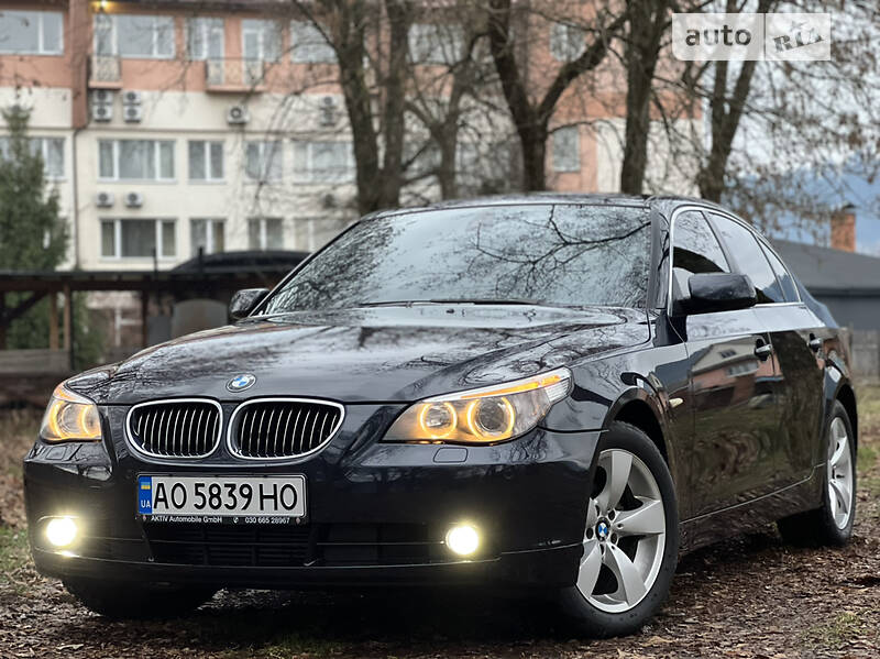 Седан BMW 5 Series 2005 в 