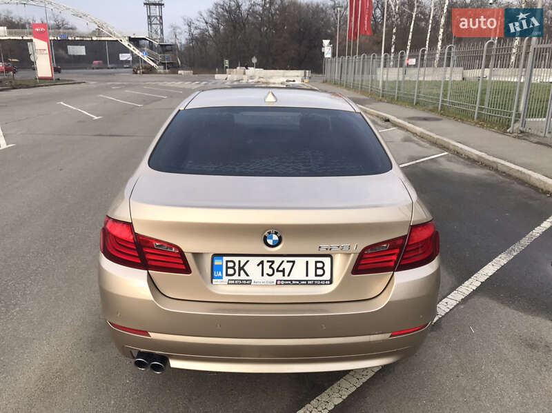 Седан BMW 5 Series 2010 в Києві