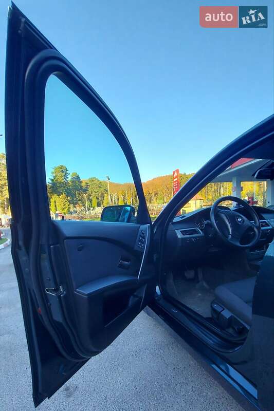 Седан BMW 5 Series 2005 в Львове фото 5 Седан BMW 5 Series 2005 в Львове