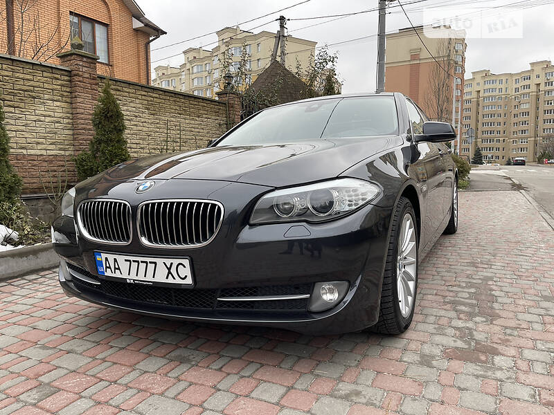 Седан BMW 5 Series 2012 в Києві