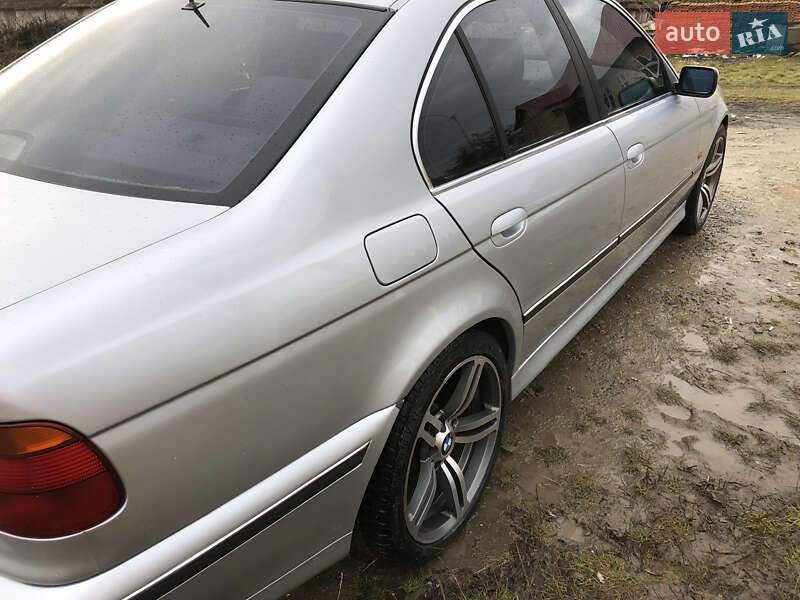 Седан BMW 5 Series 2000 в Каменец-Подольском