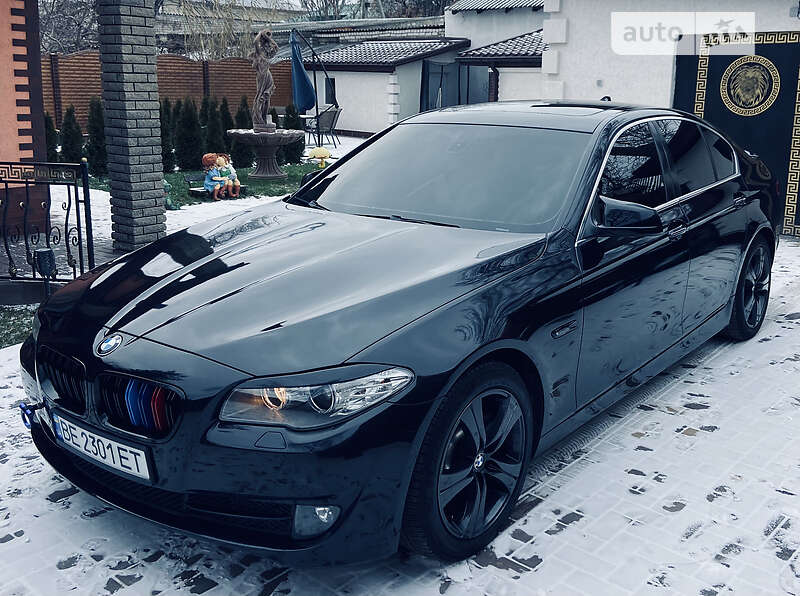 Седан BMW 5 Series 2011 в Вознесенске