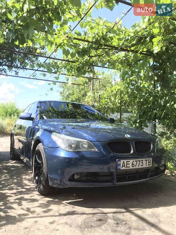 BMW 5 Series 2003