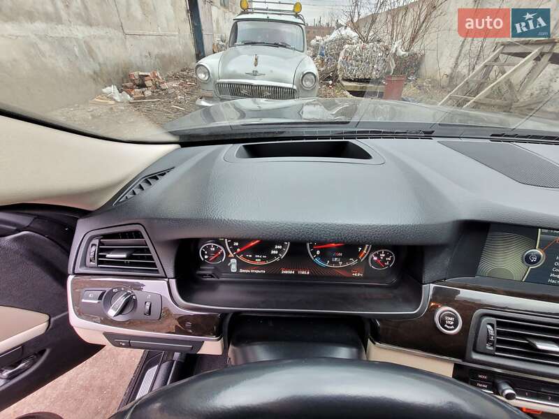 Седан BMW 5 Series 2011 в Хмельницькому