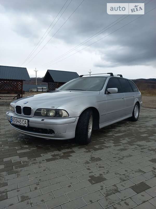 Универсал BMW 5 Series 2001 в Тячеве