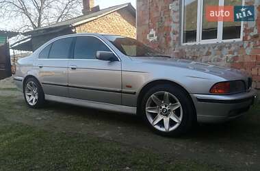 Седан BMW 5 Series 1996 в Чернівцях