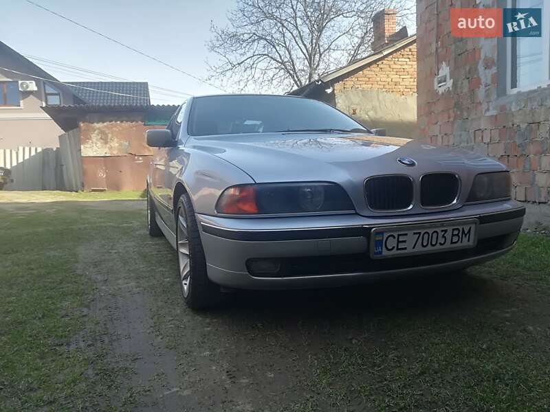 Седан BMW 5 Series 1996 в Чернівцях