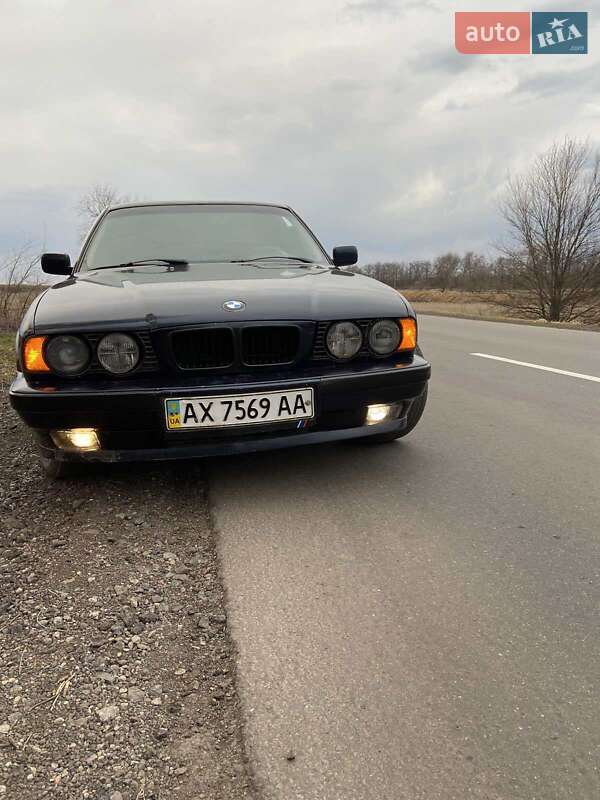 Седан BMW 5 Series 1994 в Николаеве