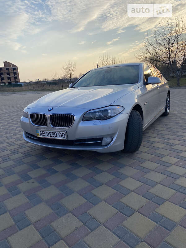 Седан BMW 5 Series 2012 в Гайсине