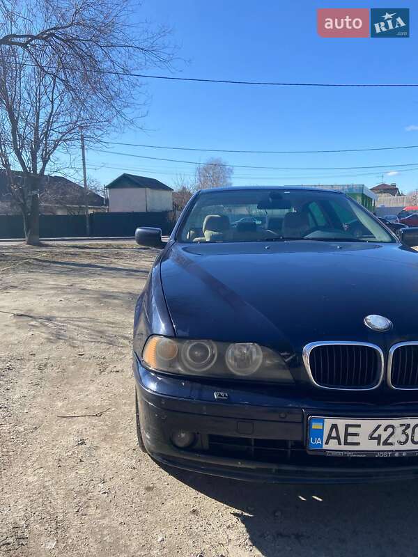 Седан BMW 5 Series 2001 в Днепре