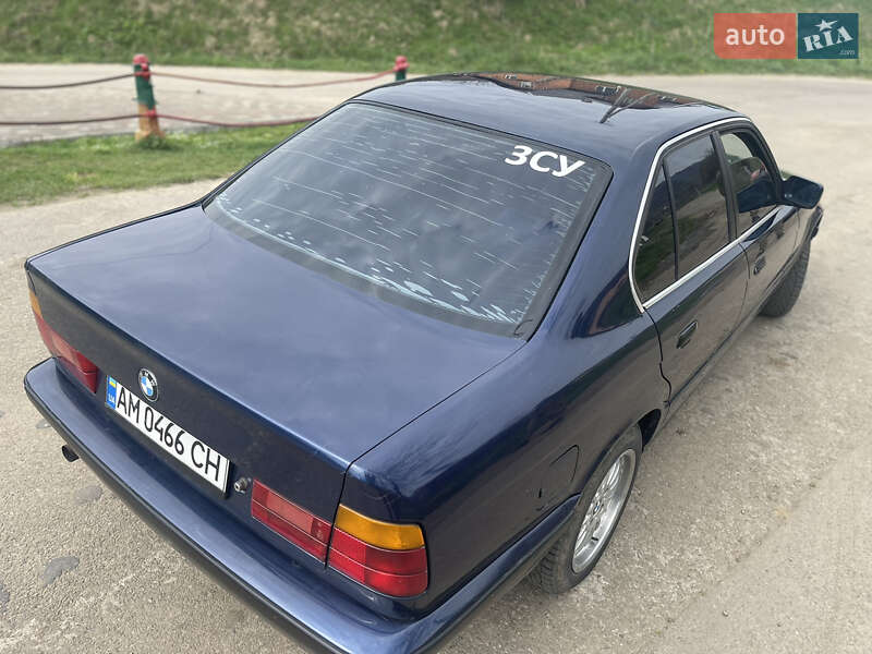 Седан BMW 5 Series 1989 в Сколе