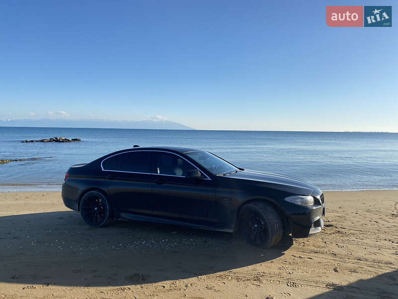 Седан BMW 5 Series 2013 в Харькове