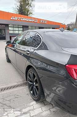 Седан BMW 5 Series 2010 в Львові