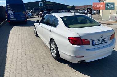 Седан BMW 5 Series 2012 в 