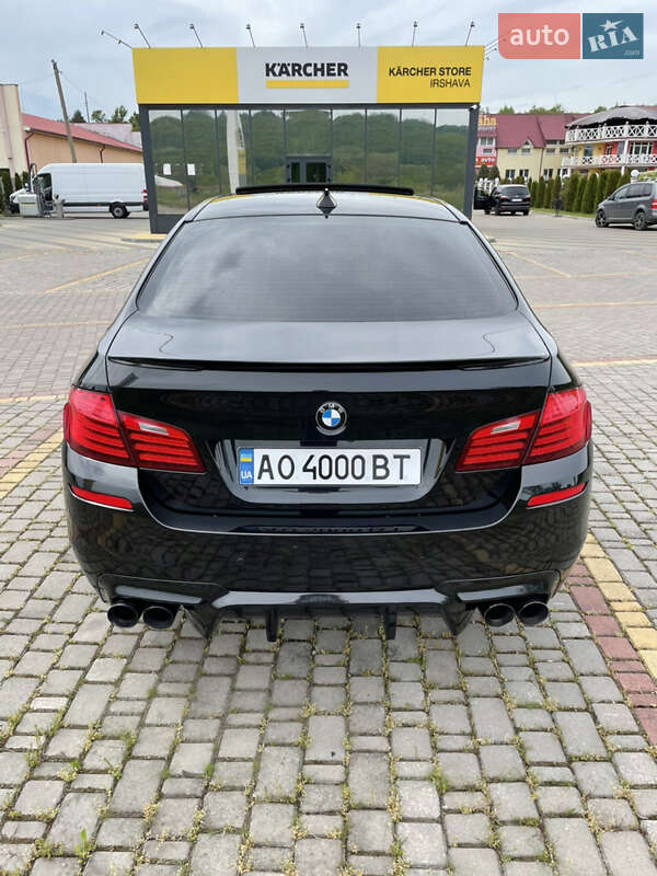 Седан BMW 5 Series 2013 в Іршаві