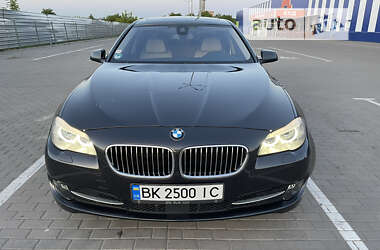 Седан BMW 5 Series 2013 в Дубно