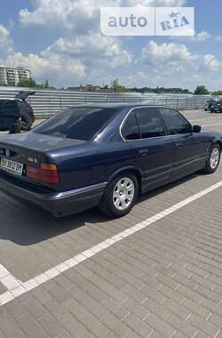Седан BMW 5 Series 1995 в Дубні