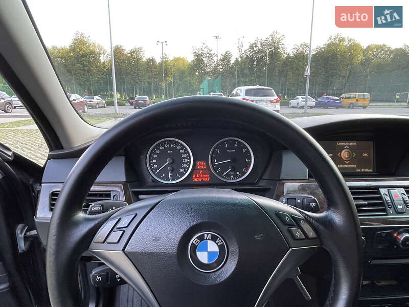 Седан BMW 5 Series 2004 в Харькове