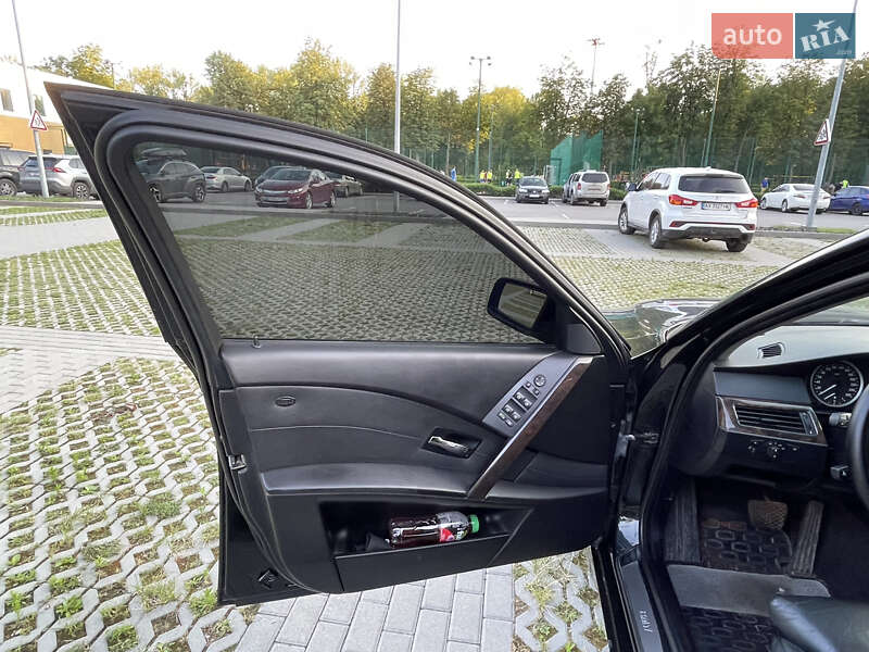 Седан BMW 5 Series 2004 в Харькове