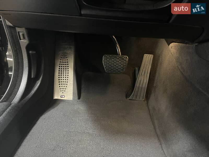 Седан BMW 5 Series 2014 в Львове