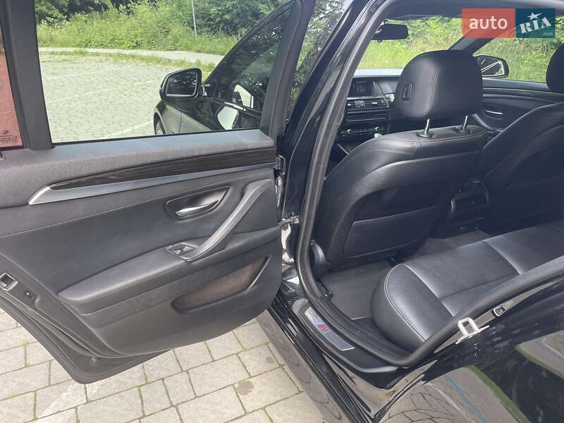 Седан BMW 5 Series 2014 в Львове