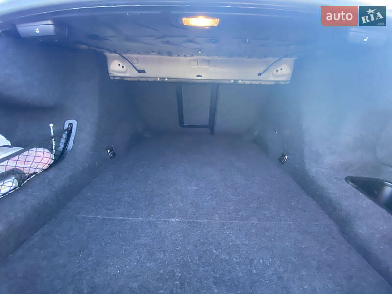 Седан BMW 5 Series 2012 в Трускавці