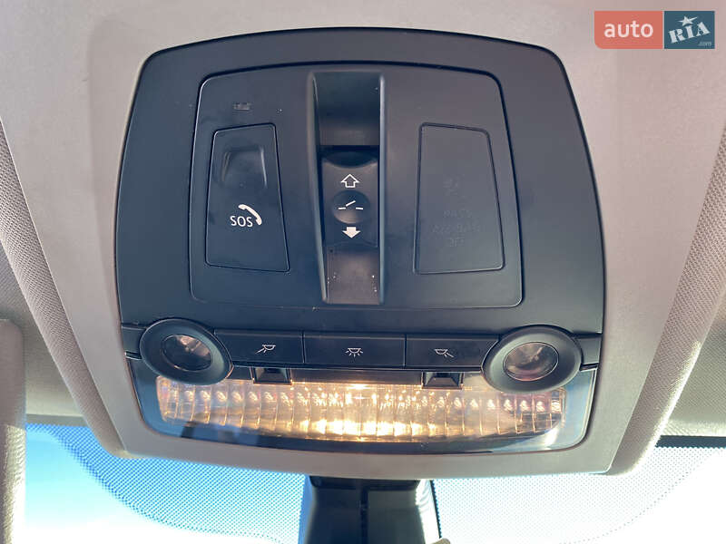 Седан BMW 5 Series 2012 в Трускавці