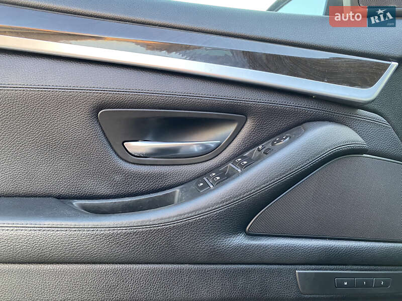 Седан BMW 5 Series 2012 в Трускавці