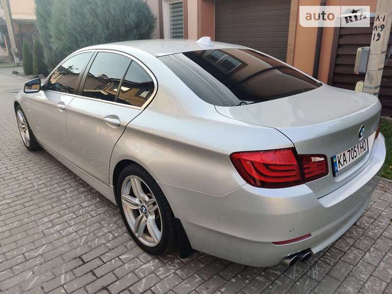 Седан BMW 5 Series 2010 в Ирпене