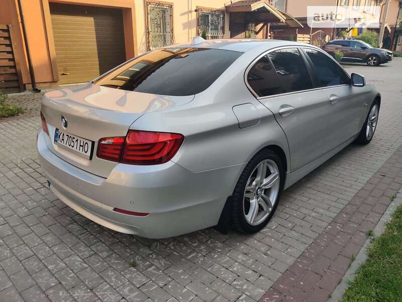 Седан BMW 5 Series 2010 в Ирпене