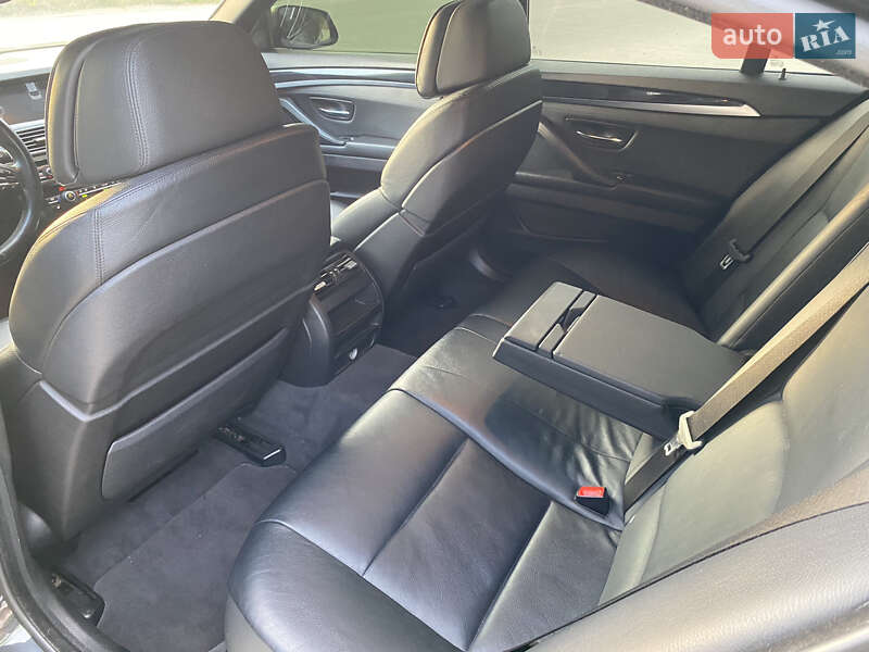 Седан BMW 5 Series 2010 в Запоріжжі