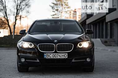 Седан BMW 5 Series 2016 в Новояворовске