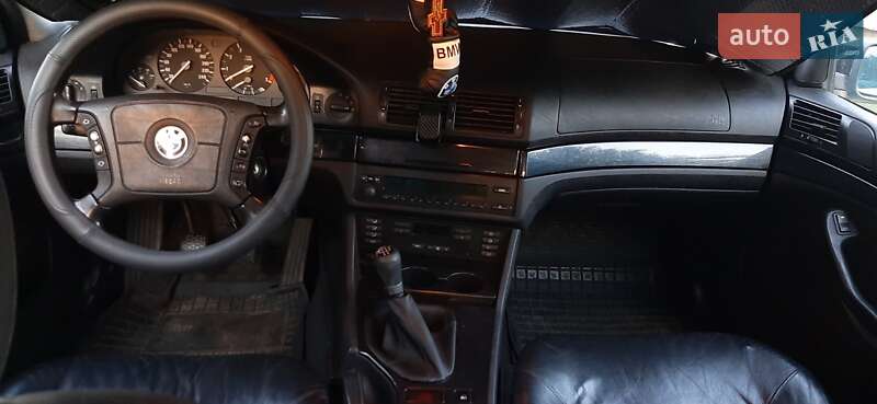 Седан BMW 5 Series 1997 в Володимирі
