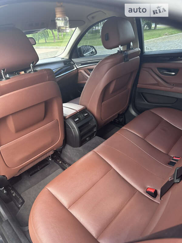 Седан BMW 5 Series 2016 в Житомирі