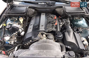 Седан BMW 5 Series 1997 в Чернігові