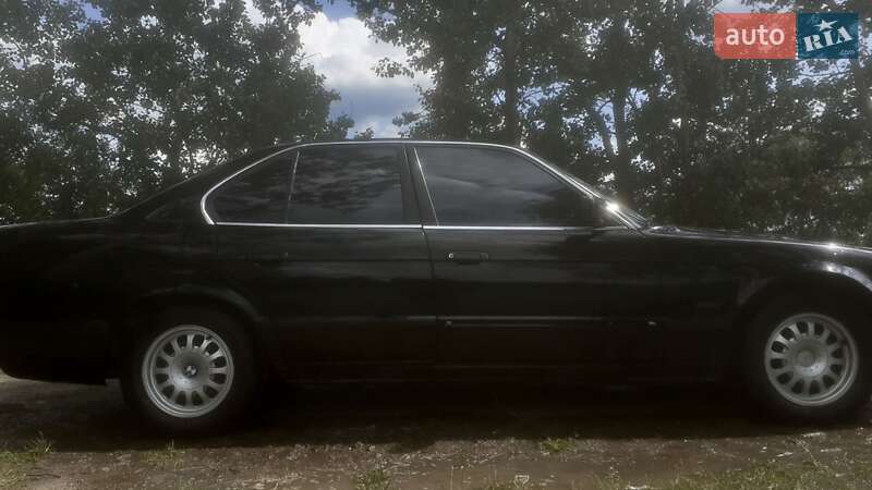 Седан BMW 5 Series 1990 в Житомире