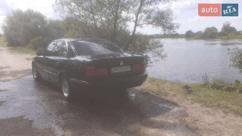 Седан BMW 5 Series 1990 в Житомире