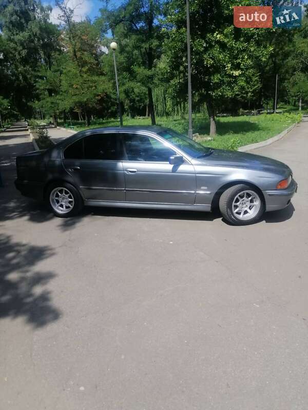 Седан BMW 5 Series 1998 в Першотравенську фото 3 Седан BMW 5 Series 1998 в Першотравенську