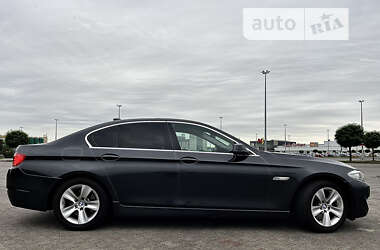 Седан BMW 5 Series 2010 в 
