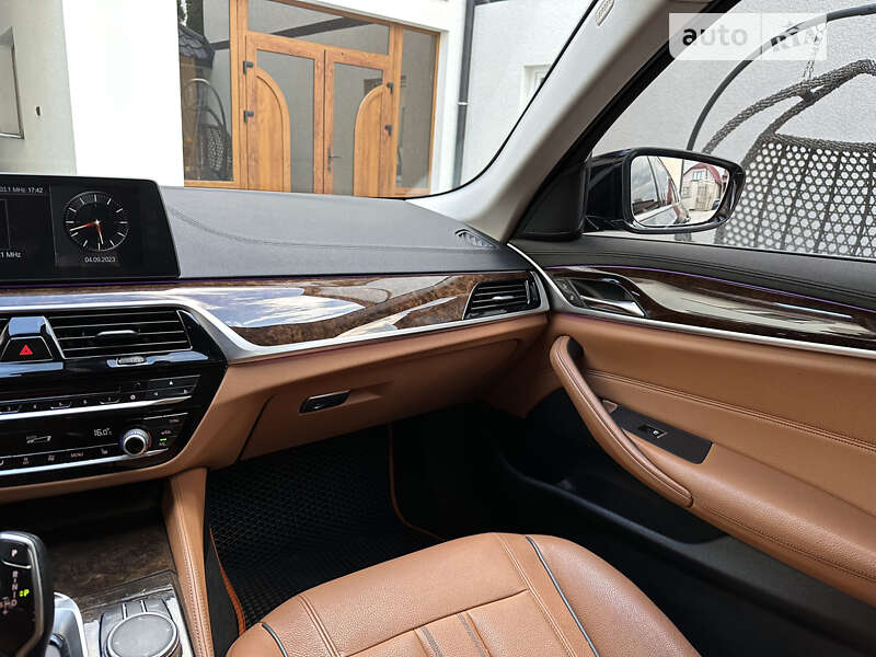 Седан BMW 5 Series 2017 в Тячеве