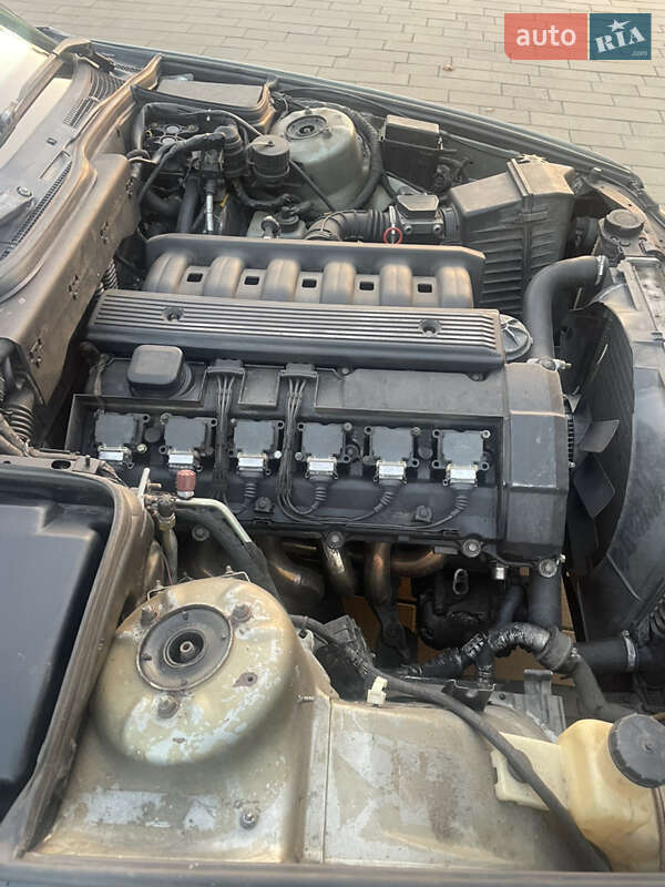 Седан BMW 5 Series 1988 в Краматорську